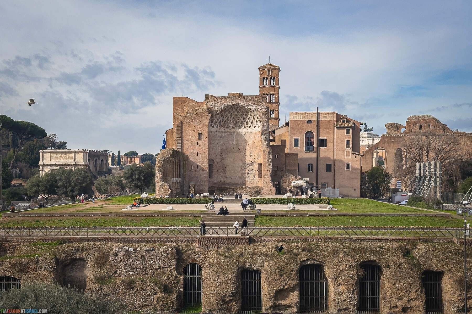 Зимний Рим - Колизей и римский форум