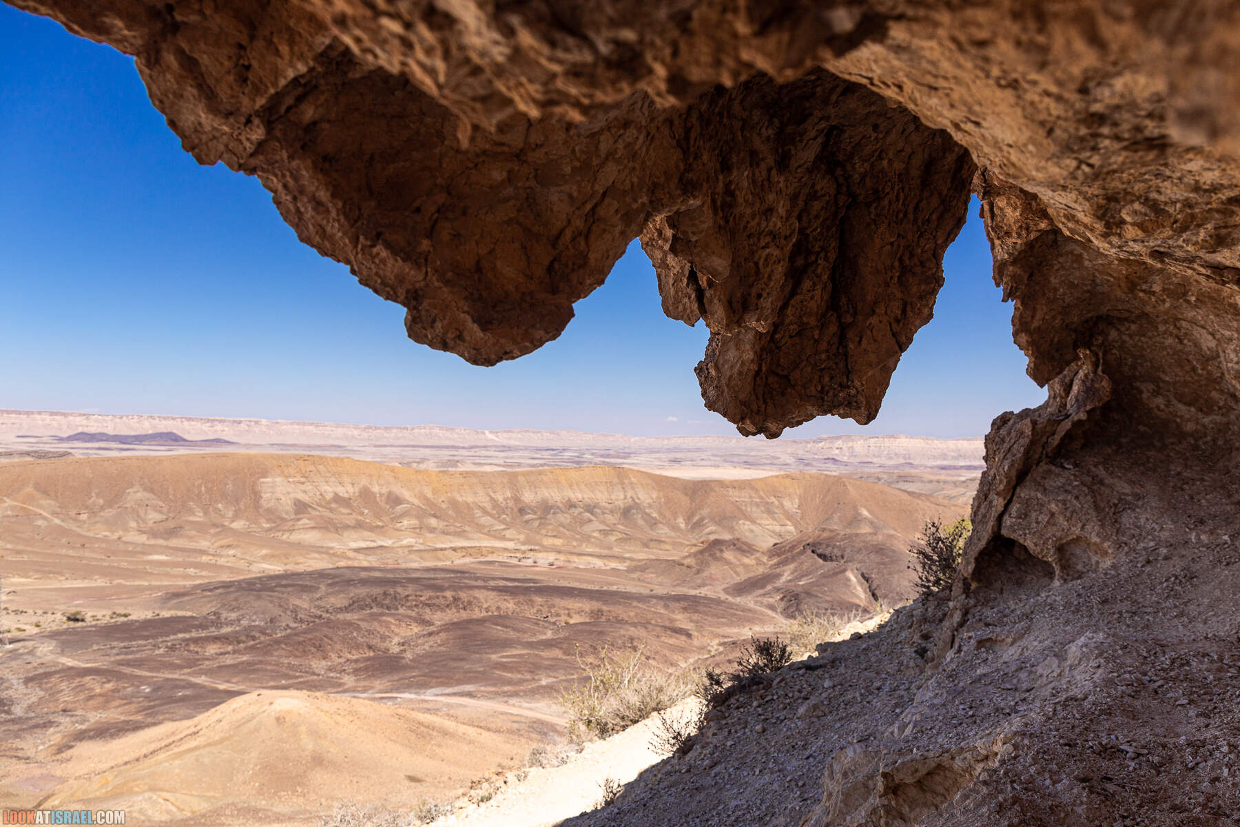 Поход по Махтеш Рамон - гора Шен (зуб) Рамон, гора Гваним, подъём Маале Аммонитов (аммонитим) -  מסלול במכתש רמון - שן רמון, מעלה אמוניטים, הר גוונים
