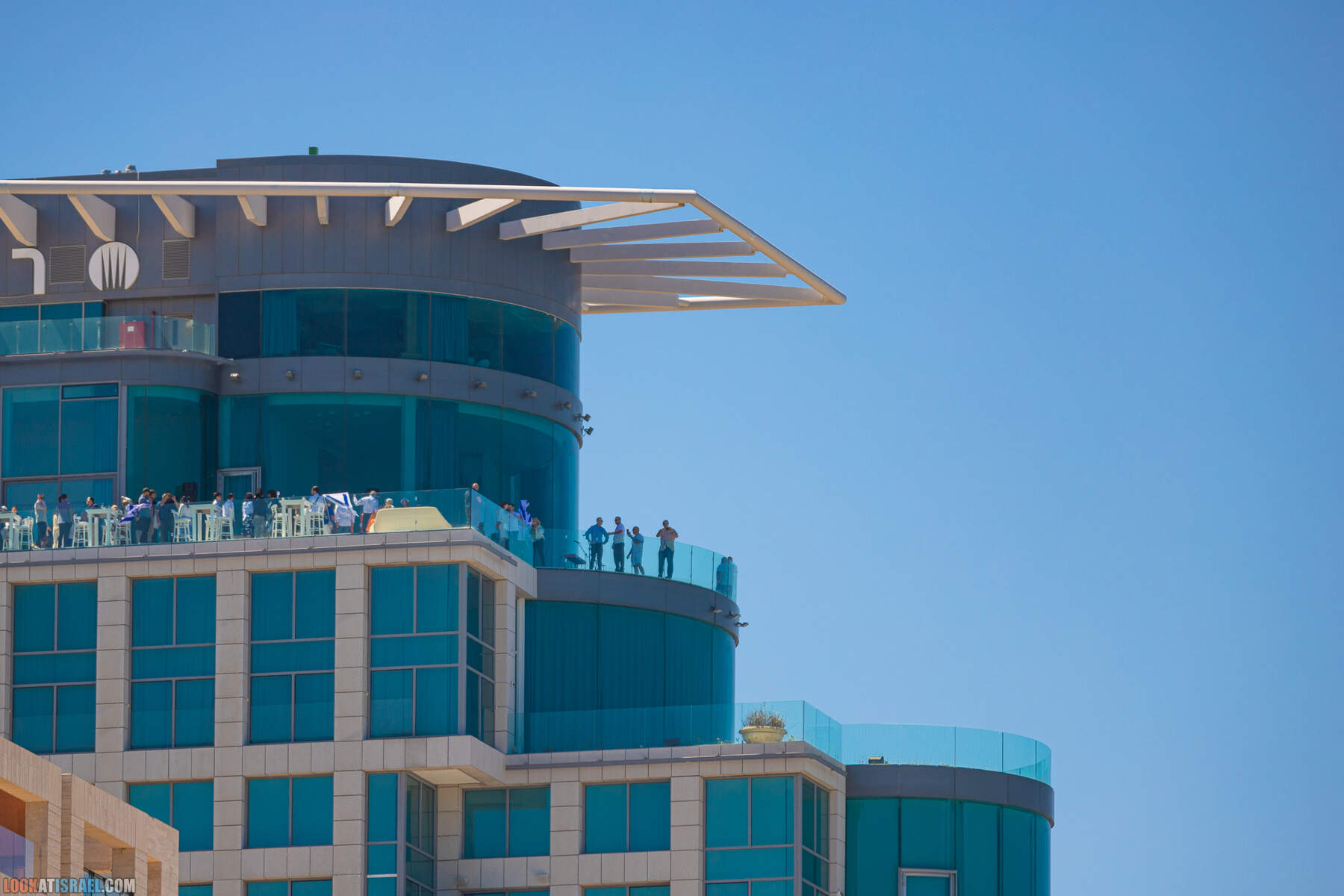 Авиационный парад в Тель-Авиве на 75-й День Независимости государства Израиль