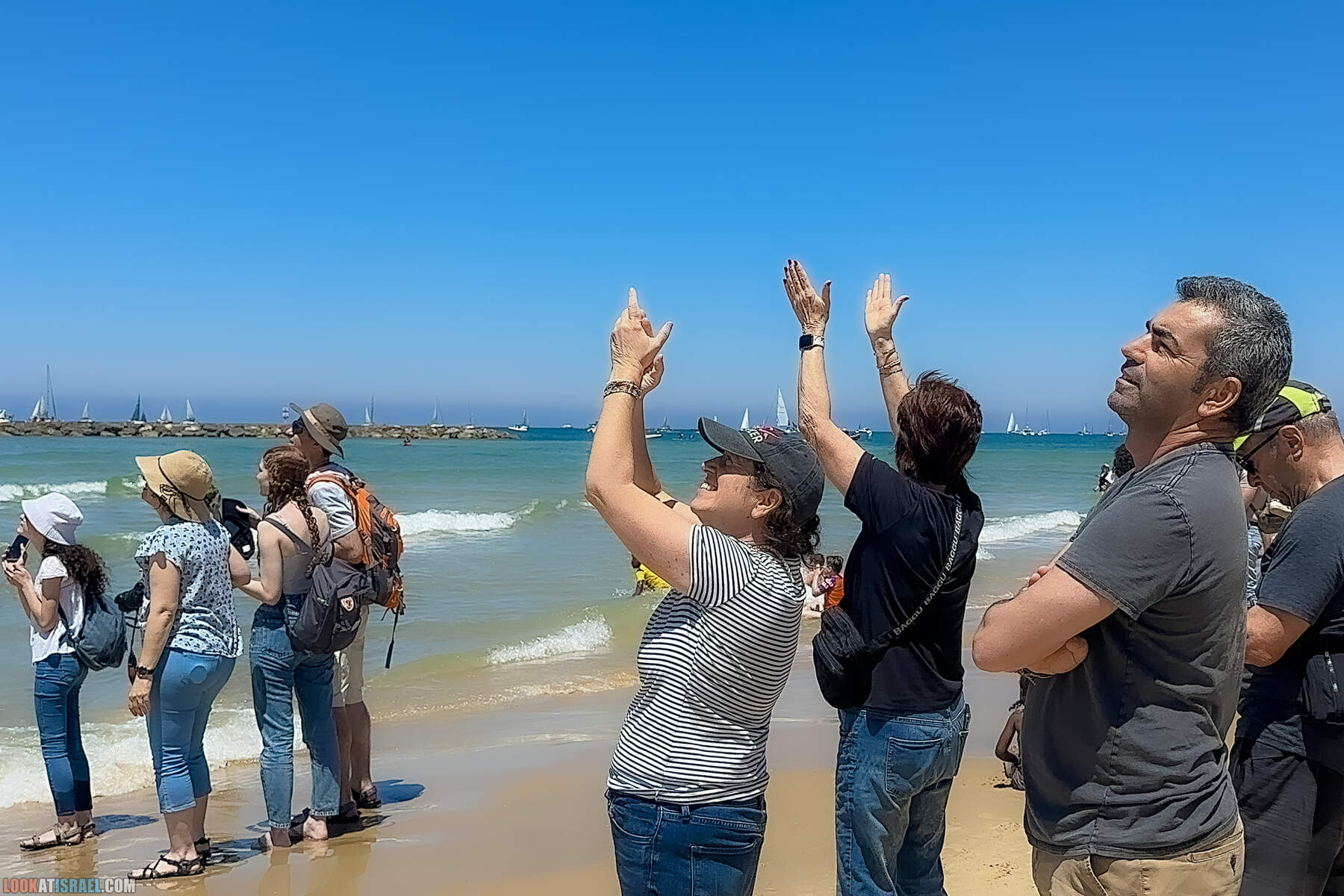 Авиационный парад в Тель-Авиве на 75-й День Независимости государства Израиль