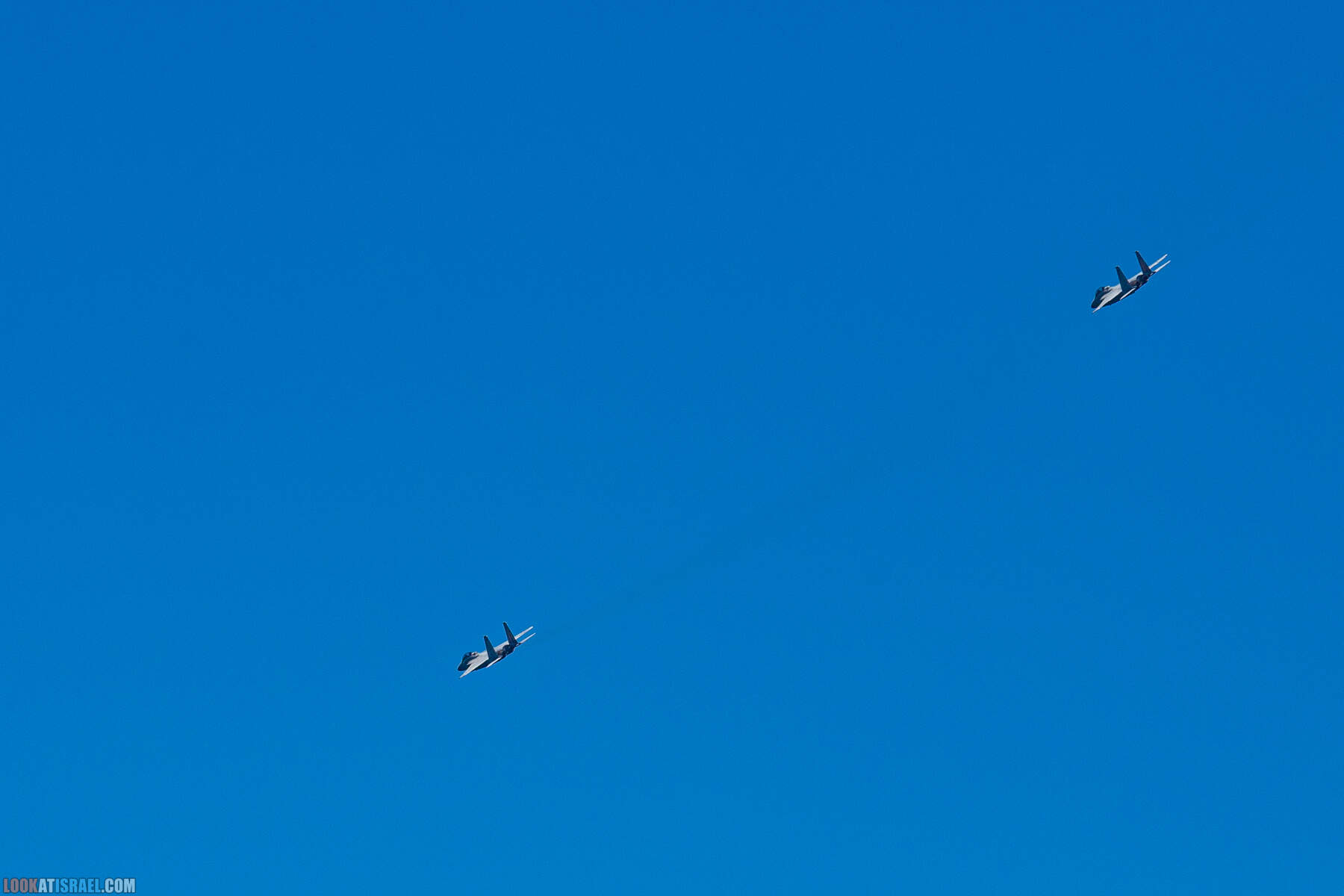 Авиационный парад в Тель-Авиве на 75-й День Независимости государства Израиль