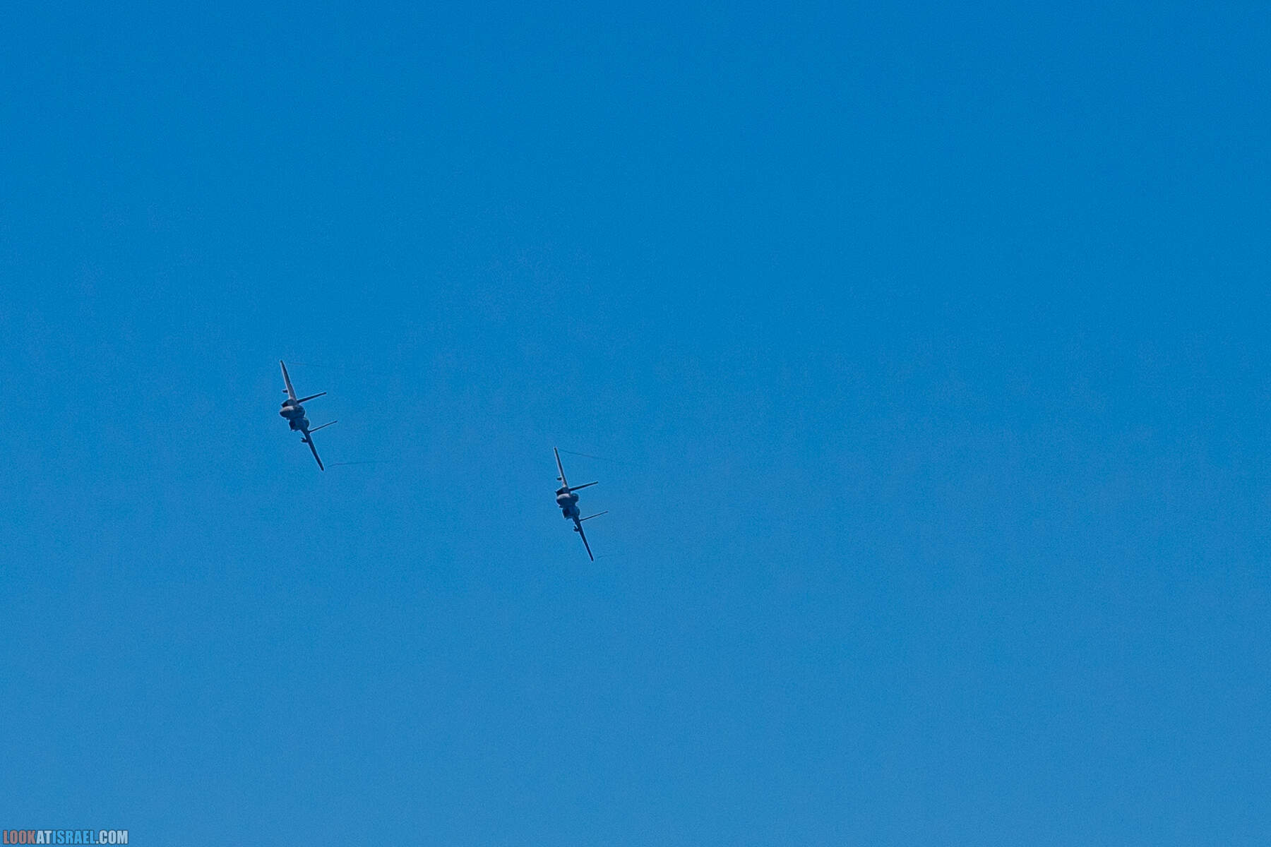Авиационный парад в Тель-Авиве на 75-й День Независимости государства Израиль