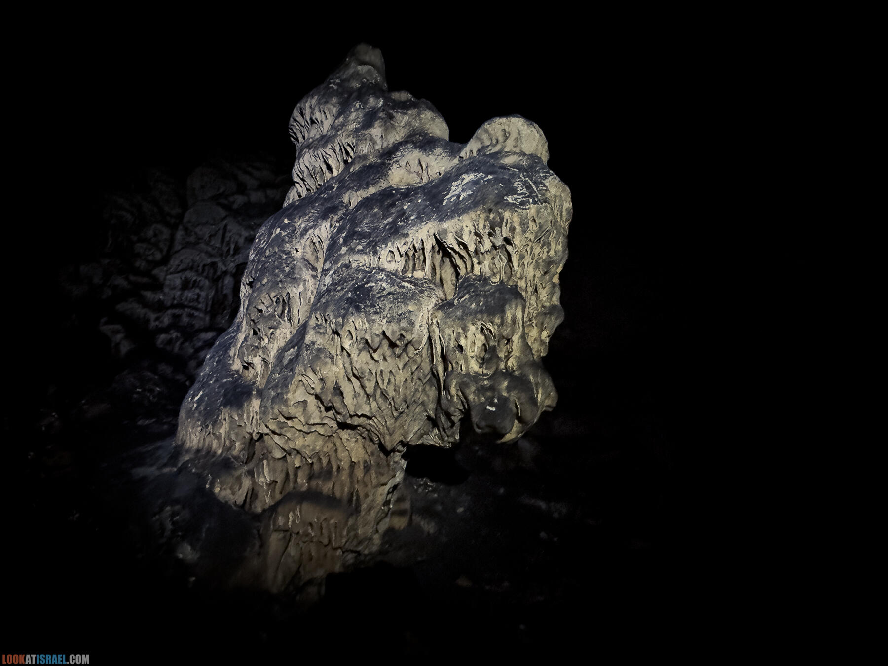 Сталактитовая пещера Эль Джанав и поселение Эвьятар - El Janab stalactite cave - מערת אל ג'נב מערת נטיפים