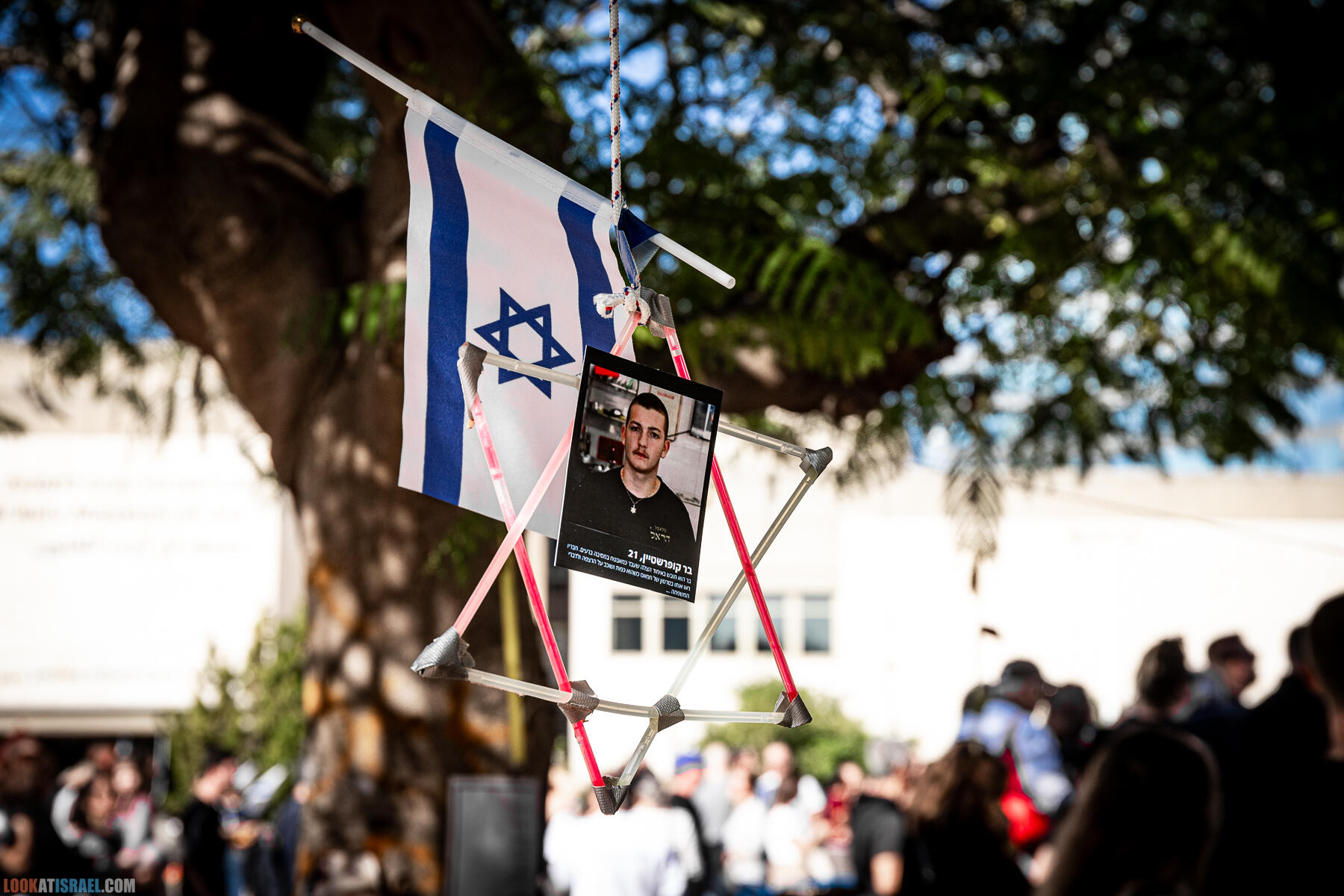 100 дней в заложниках. Площадь похищенных, Тель Авив