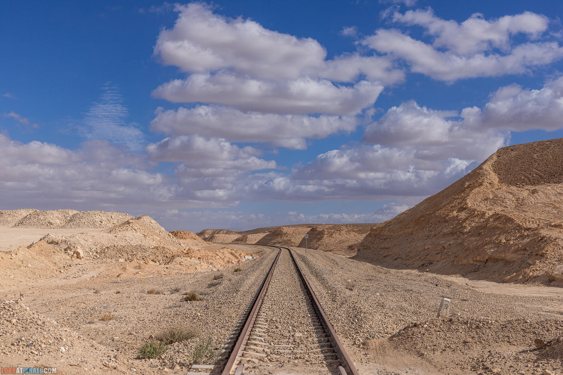 Долина Арава на джипах за два дня - Долина Цин, нахаль и маале Марзева, источник Эйн Ум-Тина, водопад Хагор