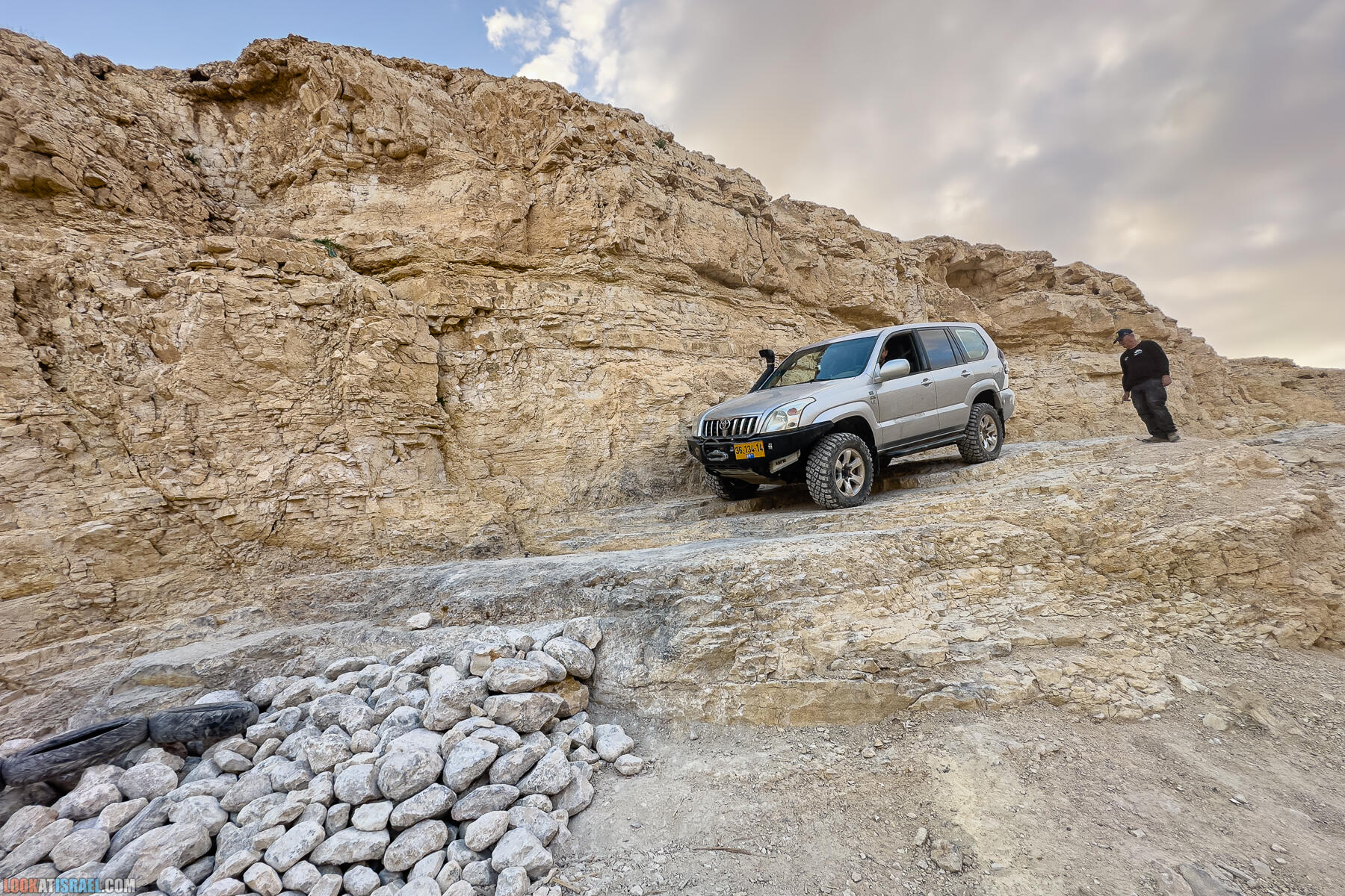 Долина Арава на джипах за два дня - Долина Цин, нахаль и маале Марзева, источник Эйн Ум-Тина, водопад Хагор