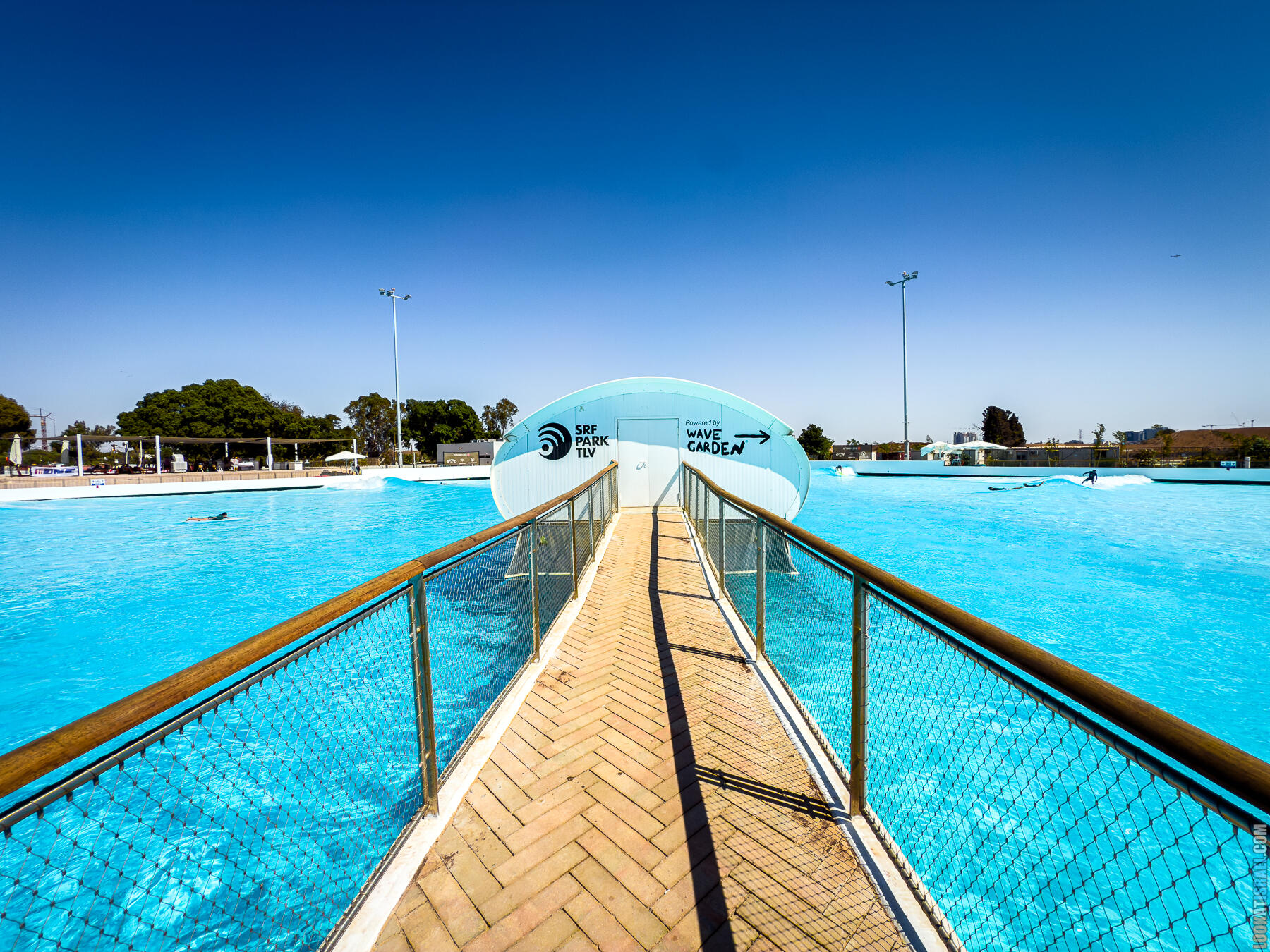 SRF Park TLV - Водный парк сёрфинга в Тель-Авиве