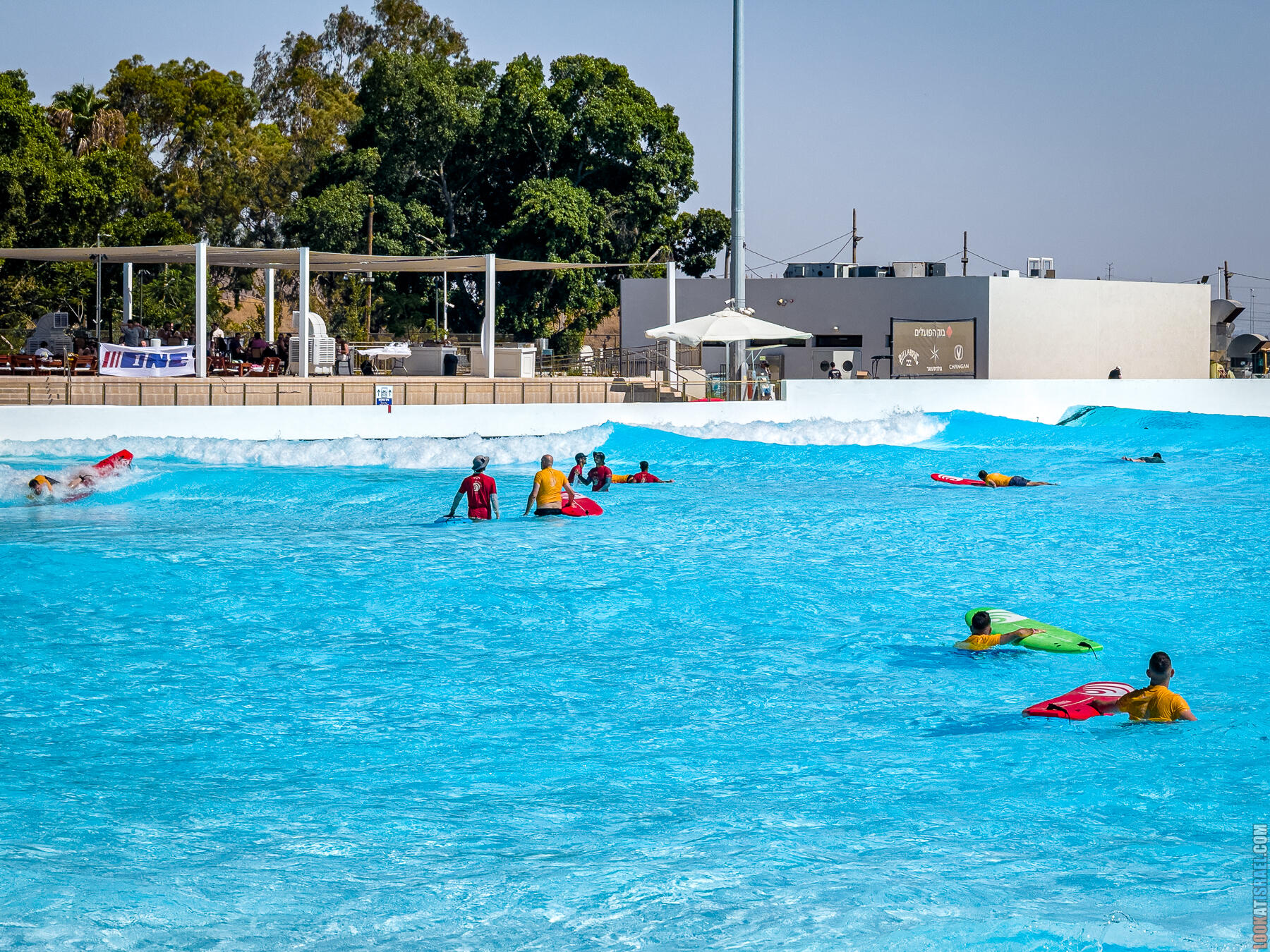 SRF Park TLV - Водный парк сёрфинга в Тель-Авиве
