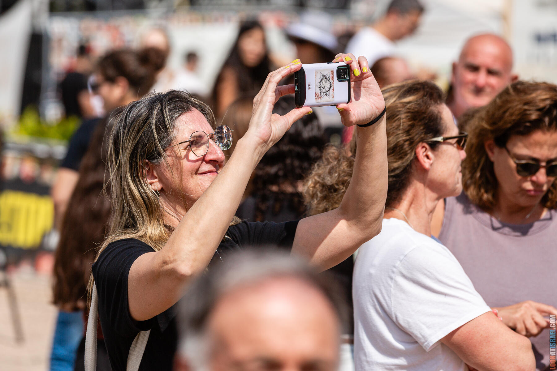Возвращение домой: празднование на Площади заложников - חגיגות החזרת החטופים בתל אביב