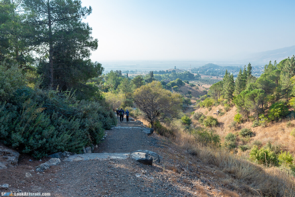 Израильская тропа, участок 2-1 Кфар Гилади - Накикей Ифтах| Israel National Trail | שביל ישראל, קטע 2-1 כפר גלעדי - נקיקי יפתח | shvil.LookAtIsrael.com - Фото путешествия по Израилю