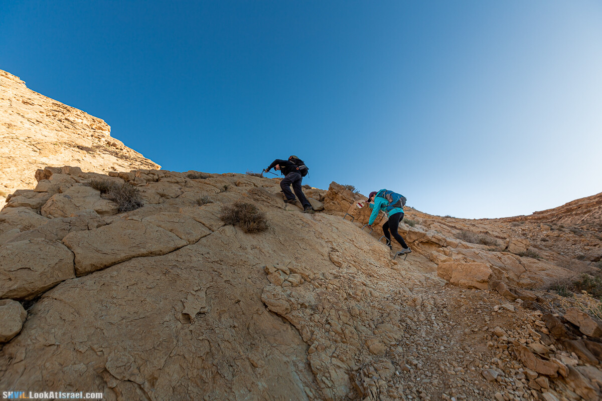 Израильская тропа, участок 32 Гора Карболет | Israel National Trail 32 Mt Karbolet | שביל ישראל, קטע 32- הר כרבולת | shvil.LookAtIsrael.com - Фото путешествия по Израилю
