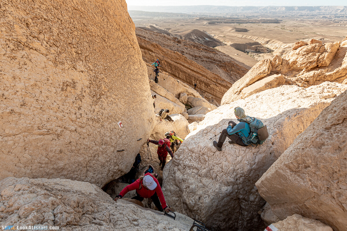 Израильская тропа, участок 32 Гора Карболет | Israel National Trail 32 Mt Karbolet | שביל ישראל, קטע 32- הר כרבולת | shvil.LookAtIsrael.com - Фото путешествия по Израилю