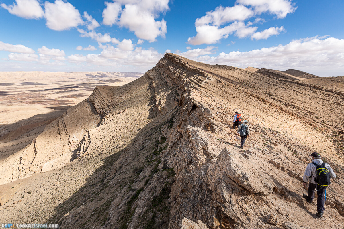 Израильская тропа, участок 32 Гора Карболет | Israel National Trail 32 Mt Karbolet | שביל ישראל, קטע 32- הר כרבולת | shvil.LookAtIsrael.com - Фото путешествия по Израилю