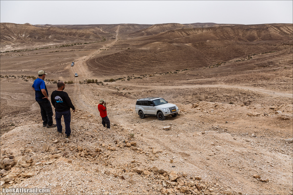 Курс вождения по бездорожью | Итоговый марафон - 2 дня в пустыне - Бескрайняя пустыня и гора Комот | LookAtIsrael.com - Фото путешествия по Израилю