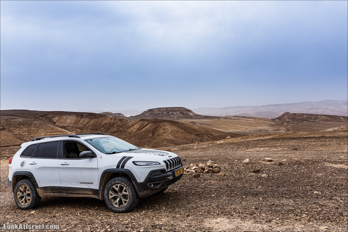 Курс вождения по бездорожью | Итоговый марафон - 2 дня в пустыне - Бескрайняя пустыня и гора Комот | LookAtIsrael.com - Фото путешествия по Израилю