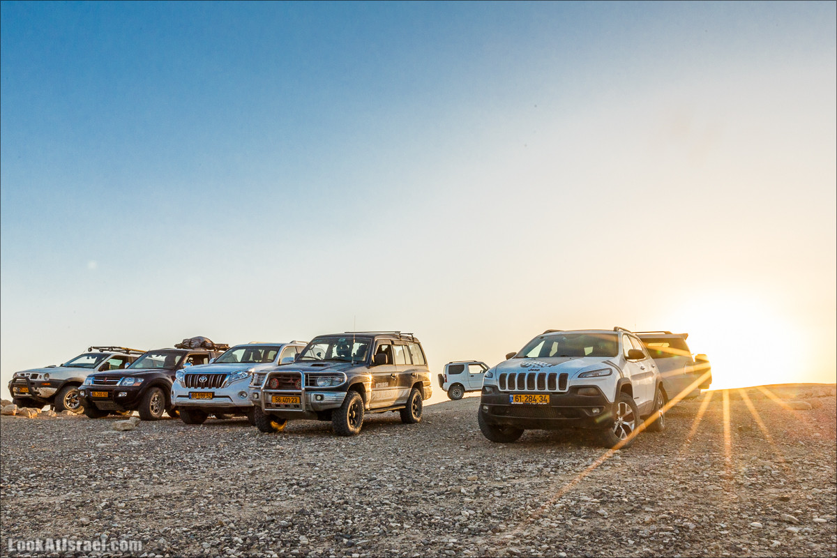 Курс вождения по бездорожью | Итоговое путешествие - Маале Ашош, Маале Ноах, Маале Барак, Маале Баба, Маале Кипа, Махтеш Рамон, Парсат Некарот, Нахаль Некарот, Нахаль Зааф, Нахаль Кацра | מעלה עשוש, מעלה ברק, מעלה נוח, פרסת נקרות | LookAtIsrael.com - Фото путешествия по Израилю