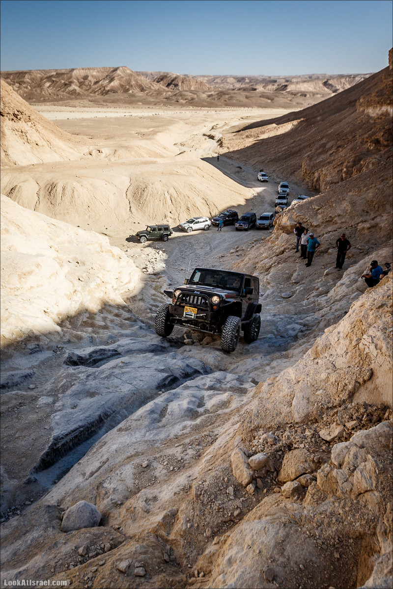 Курс вождения по бездорожью | Итоговое путешествие - Маале Ашош, Маале Ноах, Маале Барак, Маале Баба, Маале Кипа, Махтеш Рамон, Парсат Некарот, Нахаль Некарот, Нахаль Зааф, Нахаль Кацра | מעלה עשוש, מעלה ברק, מעלה נוח, פרסת נקרות | LookAtIsrael.com - Фото путешествия по Израилю