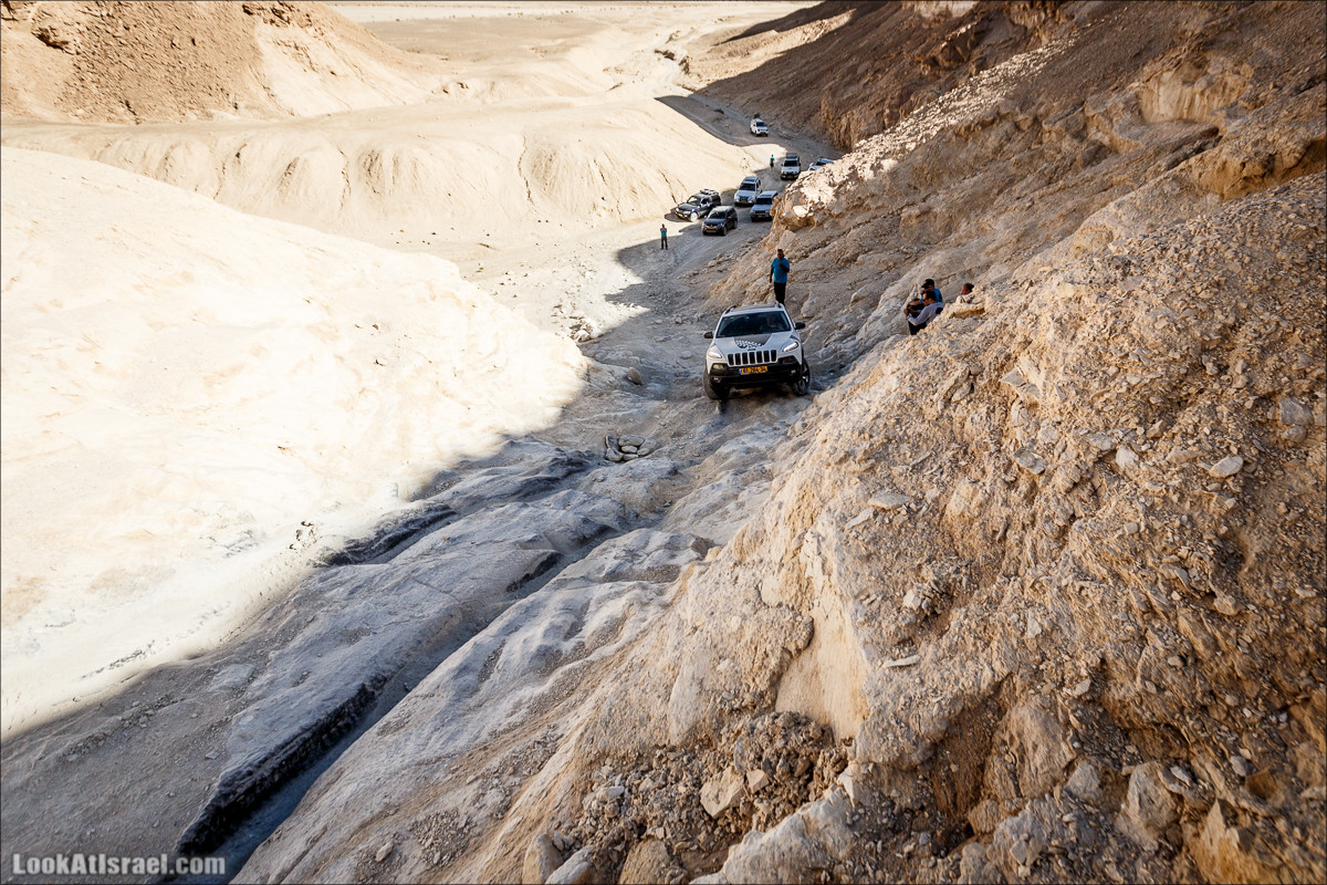 Курс вождения по бездорожью | Итоговое путешествие - Маале Ашош, Маале Ноах, Маале Барак, Маале Баба, Маале Кипа, Махтеш Рамон, Парсат Некарот, Нахаль Некарот, Нахаль Зааф, Нахаль Кацра | מעלה עשוש, מעלה ברק, מעלה נוח, פרסת נקרות | LookAtIsrael.com - Фото путешествия по Израилю