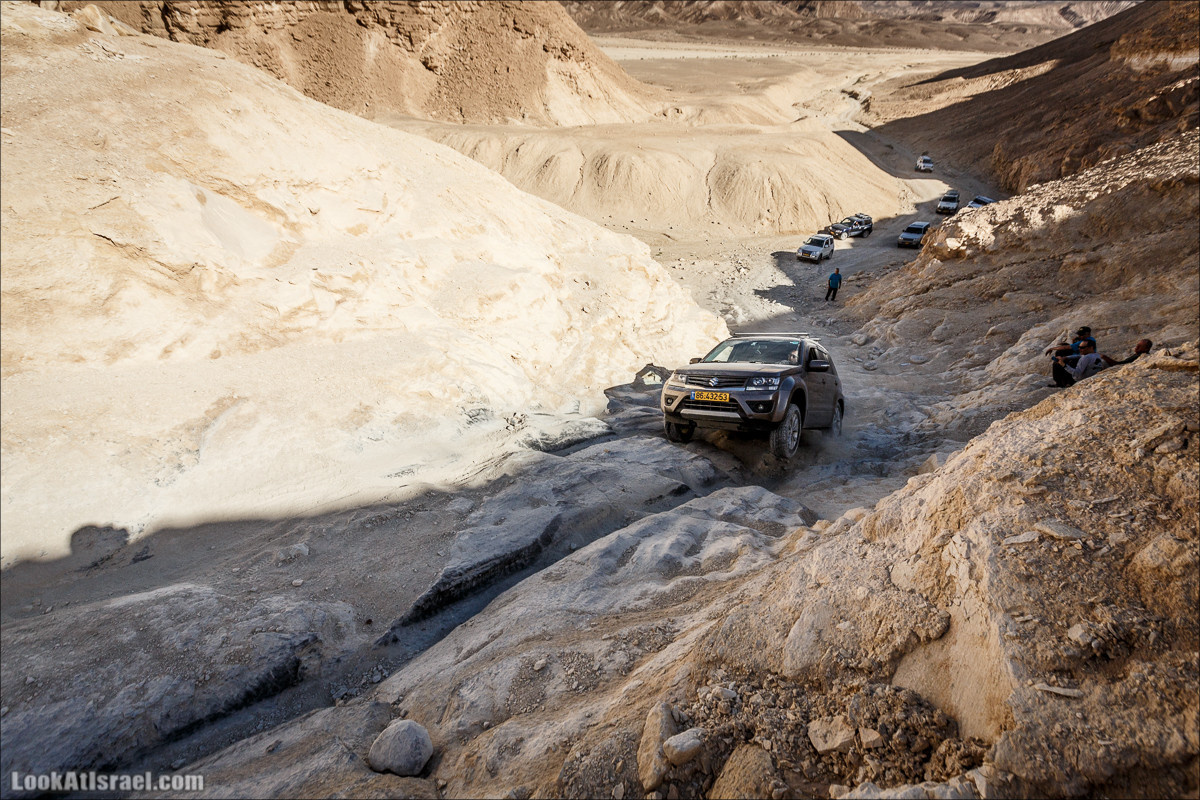 Курс вождения по бездорожью | Итоговое путешествие - Маале Ашош, Маале Ноах, Маале Барак, Маале Баба, Маале Кипа, Махтеш Рамон, Парсат Некарот, Нахаль Некарот, Нахаль Зааф, Нахаль Кацра | מעלה עשוש, מעלה ברק, מעלה נוח, פרסת נקרות | LookAtIsrael.com - Фото путешествия по Израилю