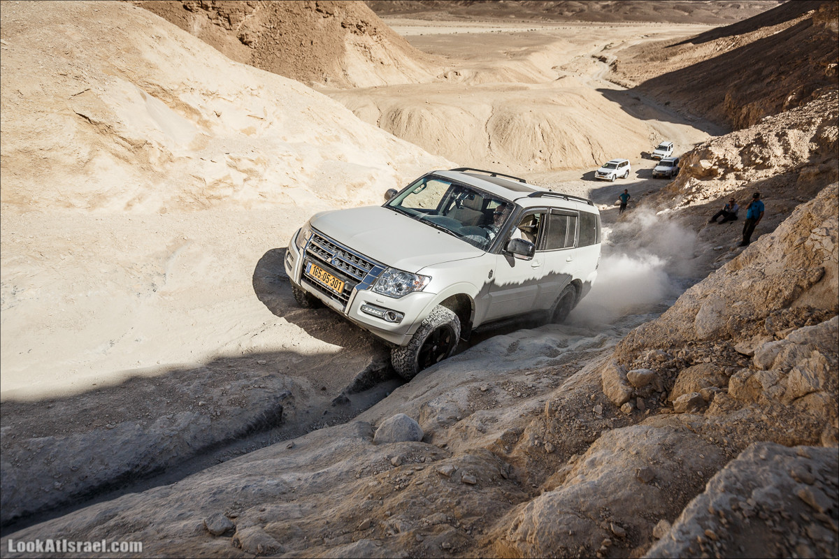 Курс вождения по бездорожью | Итоговое путешествие - Маале Ашош, Маале Ноах, Маале Барак, Маале Баба, Маале Кипа, Махтеш Рамон, Парсат Некарот, Нахаль Некарот, Нахаль Зааф, Нахаль Кацра | מעלה עשוש, מעלה ברק, מעלה נוח, פרסת נקרות | LookAtIsrael.com - Фото путешествия по Израилю