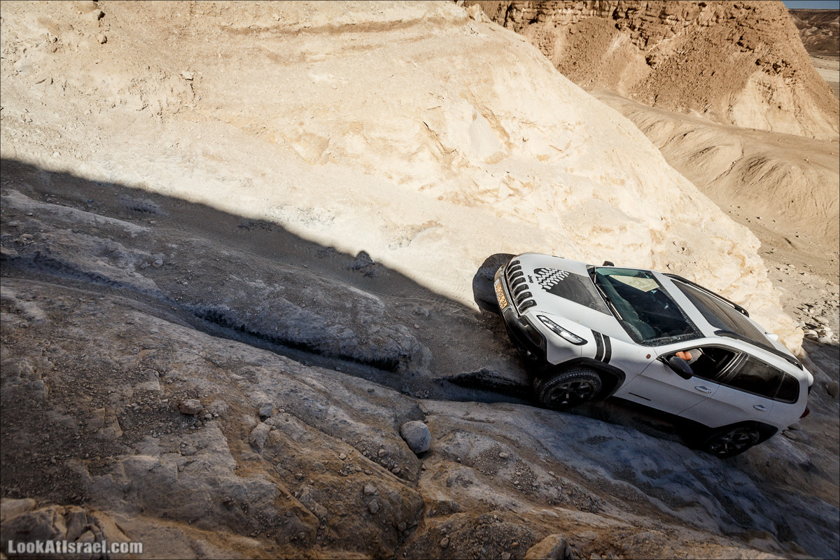 Курс вождения по бездорожью | Итоговое путешествие - Маале Ашош, Маале Ноах, Маале Барак, Маале Баба, Маале Кипа, Махтеш Рамон, Парсат Некарот, Нахаль Некарот, Нахаль Зааф, Нахаль Кацра | מעלה עשוש, מעלה ברק, מעלה נוח, פרסת נקרות | LookAtIsrael.com - Фото путешествия по Израилю