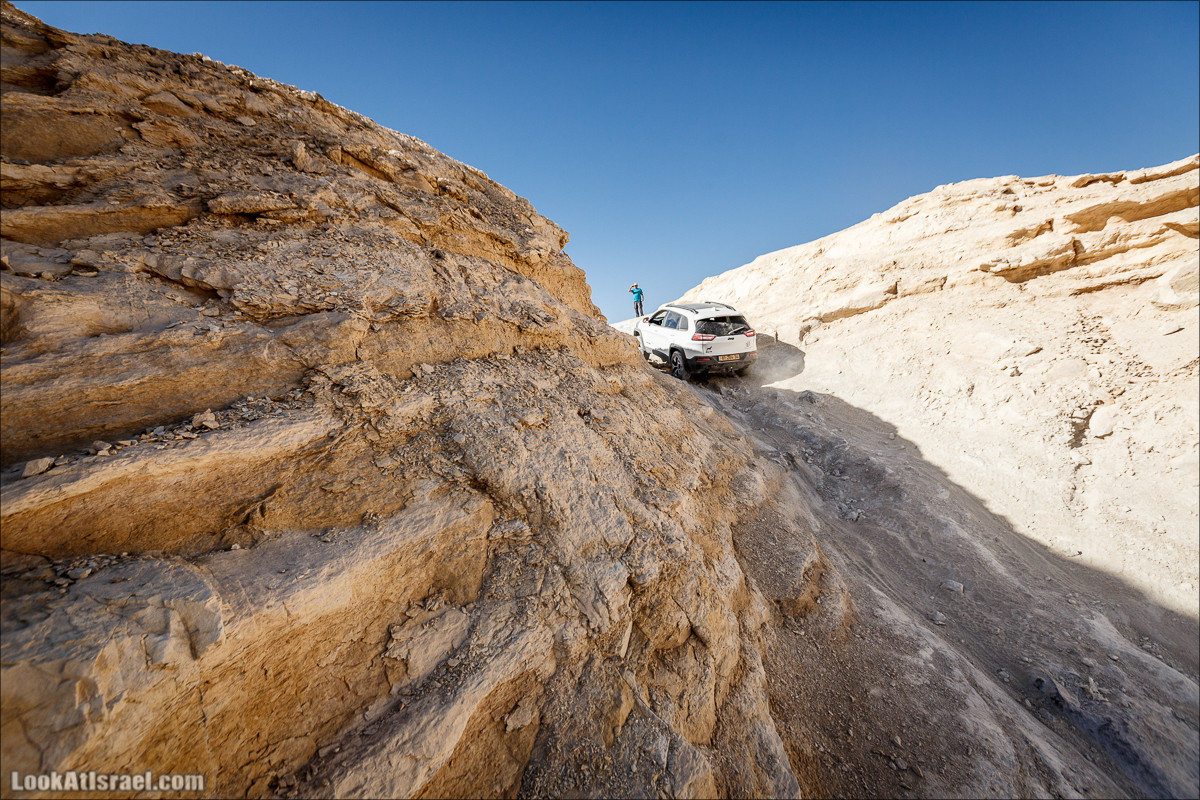 Курс вождения по бездорожью | Итоговое путешествие - Маале Ашош, Маале Ноах, Маале Барак, Маале Баба, Маале Кипа, Махтеш Рамон, Парсат Некарот, Нахаль Некарот, Нахаль Зааф, Нахаль Кацра | מעלה עשוש, מעלה ברק, מעלה נוח, פרסת נקרות | LookAtIsrael.com - Фото путешествия по Израилю