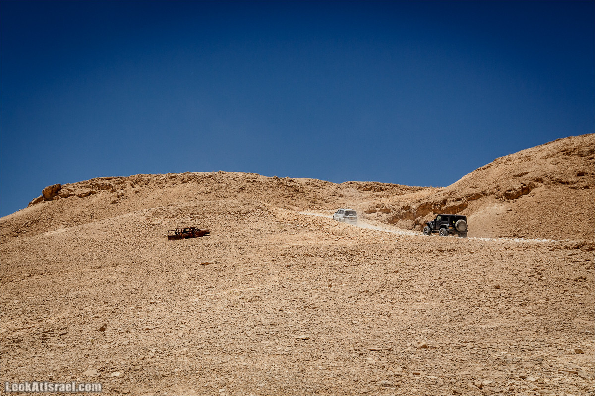 Курс вождения по бездорожью | Итоговое путешествие - Маале Ашош, Маале Ноах, Маале Барак, Маале Баба, Маале Кипа, Махтеш Рамон, Парсат Некарот, Нахаль Некарот, Нахаль Зааф, Нахаль Кацра | מעלה עשוש, מעלה ברק, מעלה נוח, פרסת נקרות | LookAtIsrael.com - Фото путешествия по Израилю