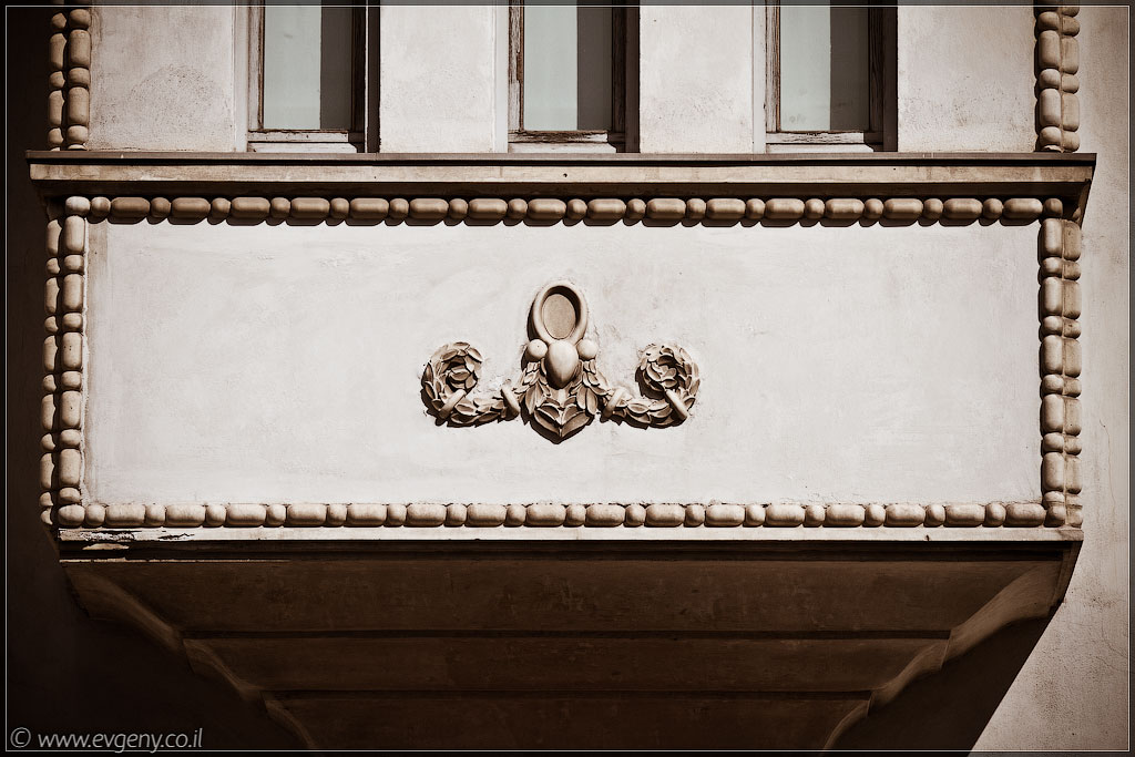 Тель-Авивские балконы | LookAtIsrael.com - Фото путешествия по Израилю